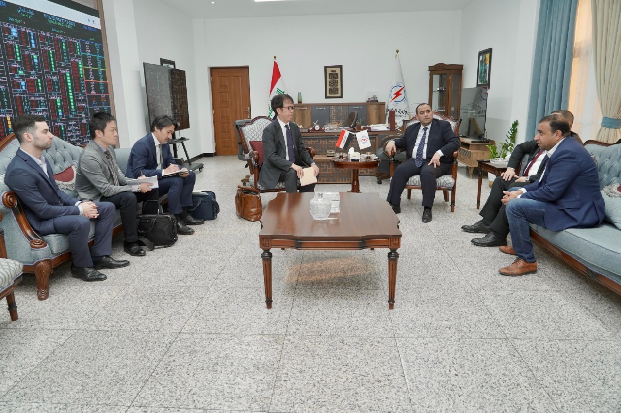 Iraqi MoE discusses electricity projets with Toyota