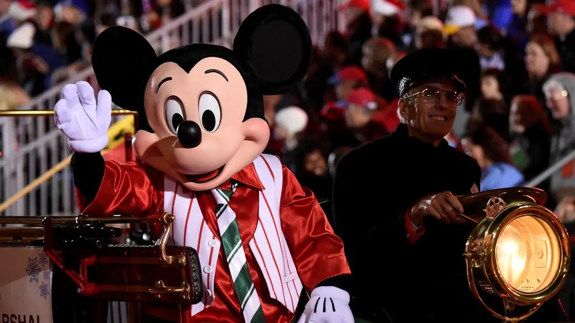 بداية العام الجديد.. "ميكي ماوس" مرشح لدخول ساحة القضاء واحتمالات "منع ظهوره مجدداً" واردة