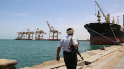 الحوثيون يتبنون استهداف سفينة امريكية في خليج عدن والبنتاغون يقول إن محاولة ردعهم "لم تنجح"