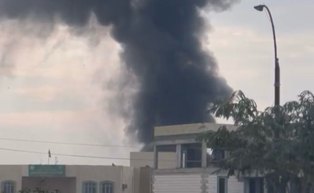 اندلاع حريق في مبنى كلية الامام الاعظم وسط ديالى (فيديو)