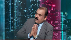 "أطلق ألفاظ نابية بلقاء تلفزيوني".. السجن لـ"ناشط" بتهمة "اهانة" القضاء