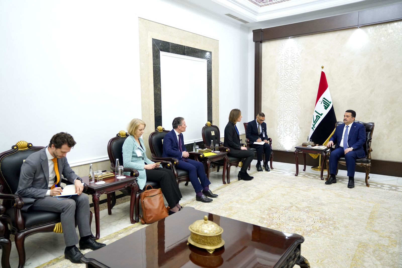 Iraqi PM meets Dutch foreign minister to discuss bilateral relations and cooperation