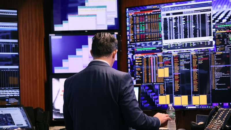 US open: Stocks mixed, S&P 500 breaches 5,000