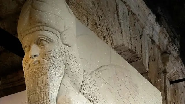 Italy donates replica of Bull of Nimrud destroyed by Isis to Iraq