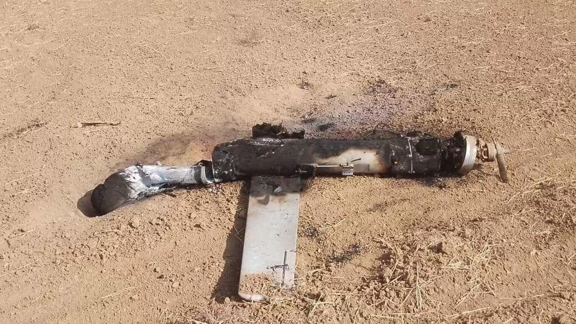 سرب طائرات انتحارية تضرب قاعدة أمريكية في سوريا