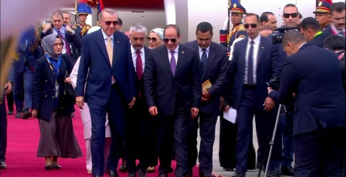 Erdoğan visits Egypt after 12 years of estrangement