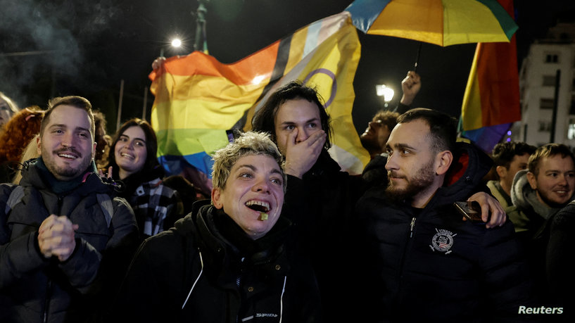 اليونان أول دولة "أرثوذكسية" تقرّ زواج المثليين
