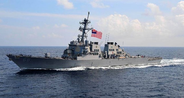 قبالة سواحل اليمن.. سفينة أميركية تتعرض لهجومين منفصلين