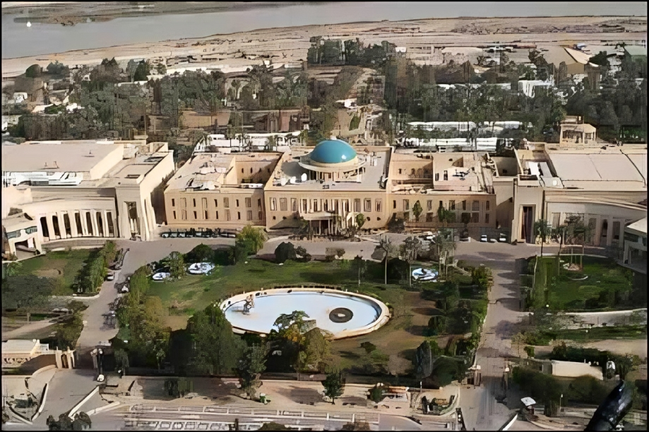 حاولت اجتياز موكب برلماني .. عجلة تقتحم المربع الرئاسي وسط بغداد