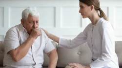لماذا نُصاب بنزلات البرد في الصيف؟.. طبيبة تجيب وتحذر من جفاف الأغشية المخاطية