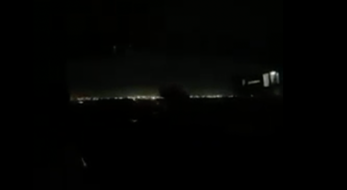 ديالى تغرق بظلام دامس بعد خروج خطوط الكهرباء الإيرانية عن الخدمة