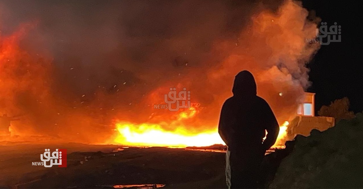 اندلاع حريق في مصفاة نفط على طريق اربيل - كركوك (صور)