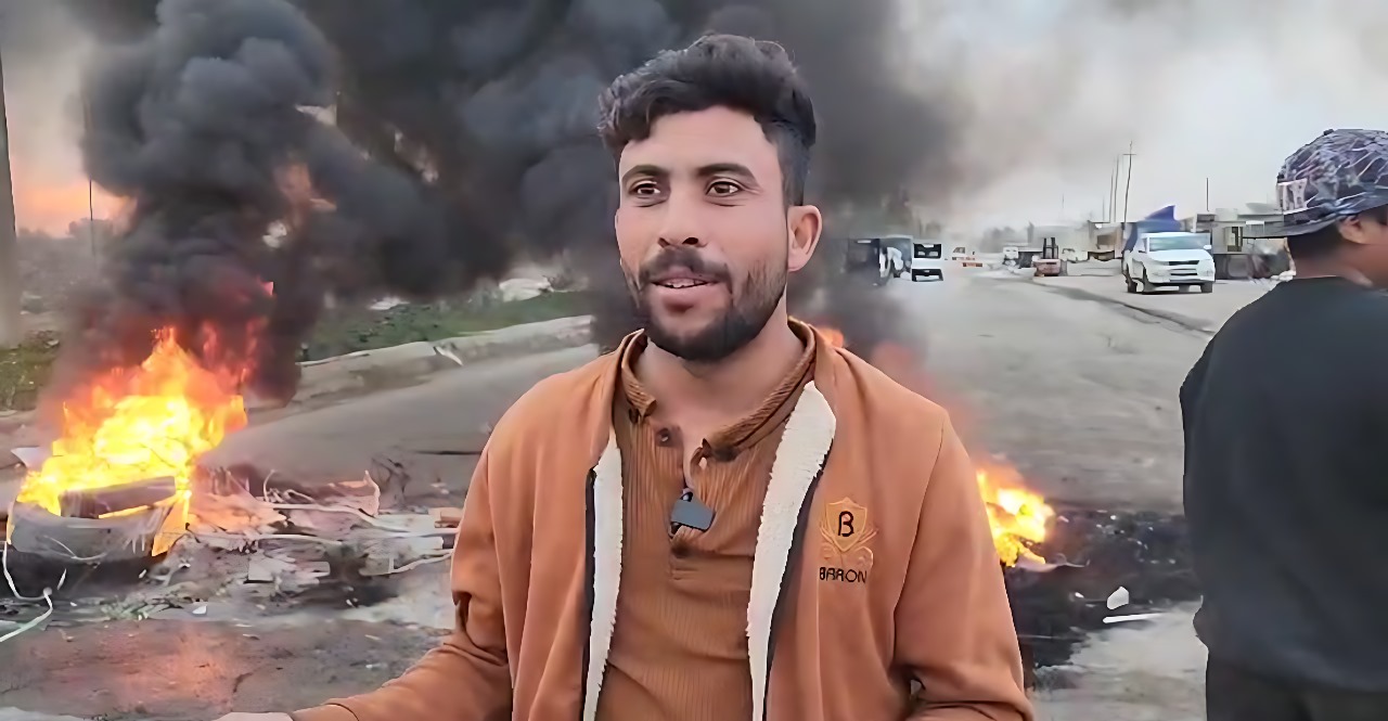 Protesters block a road near Kirkuk against the removal of illegal houses (video)