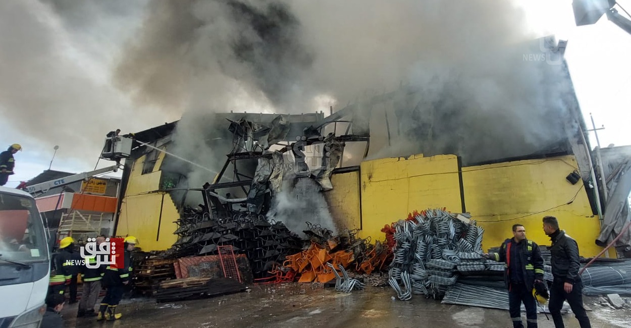 Firefighters successfully control blaze in Erbil's north industrial zone warehouse