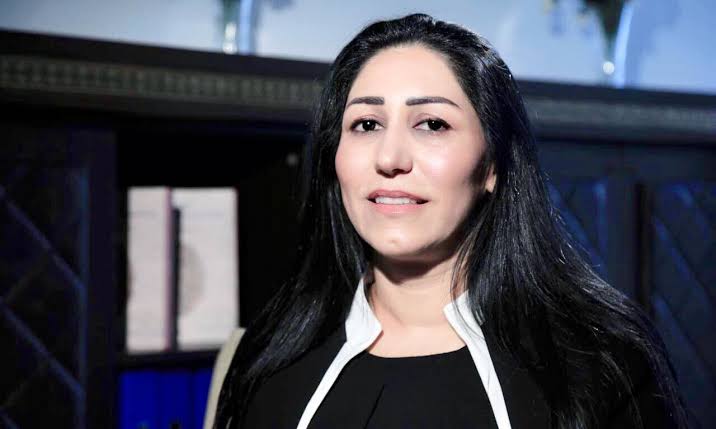 ناشطة حقوقية تعد مادة في قانون عراقي 