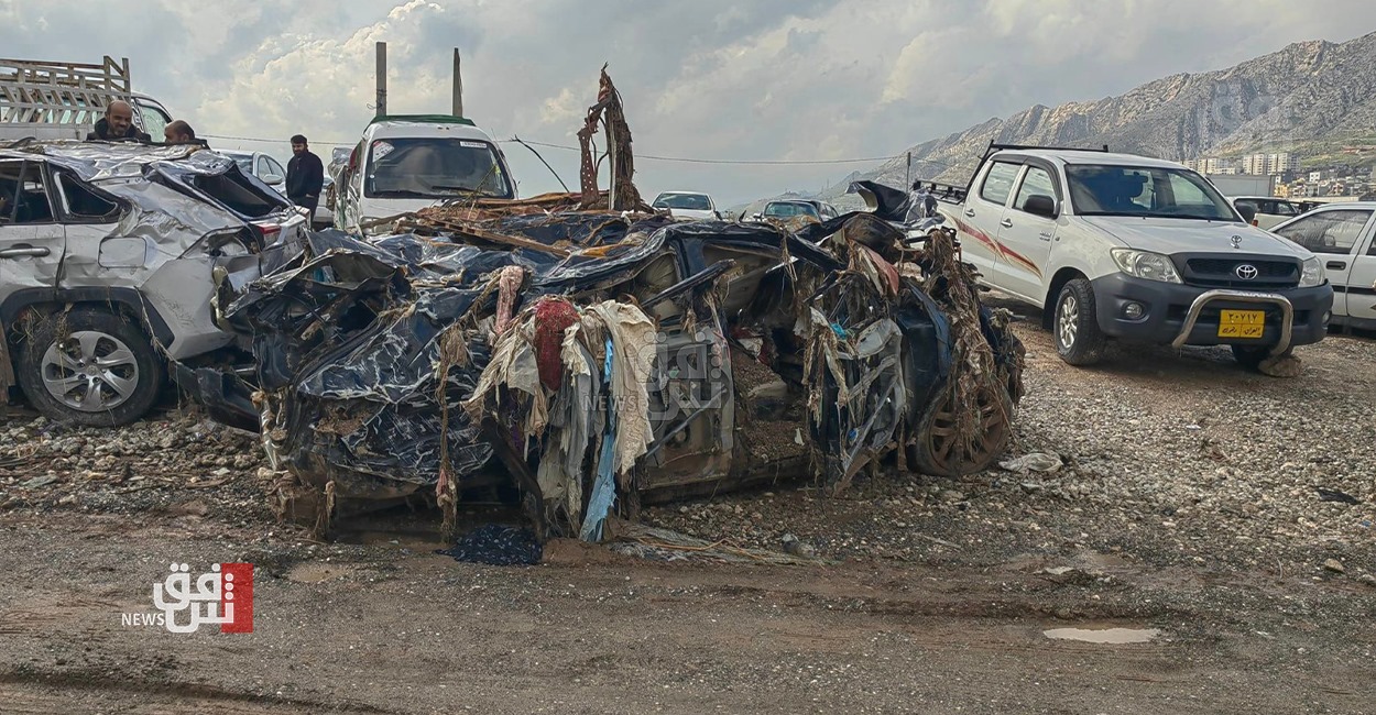 الدفاع المدني في دهوك: أكثر 200 سيارة تدمرت نتيجة السيول (صور)