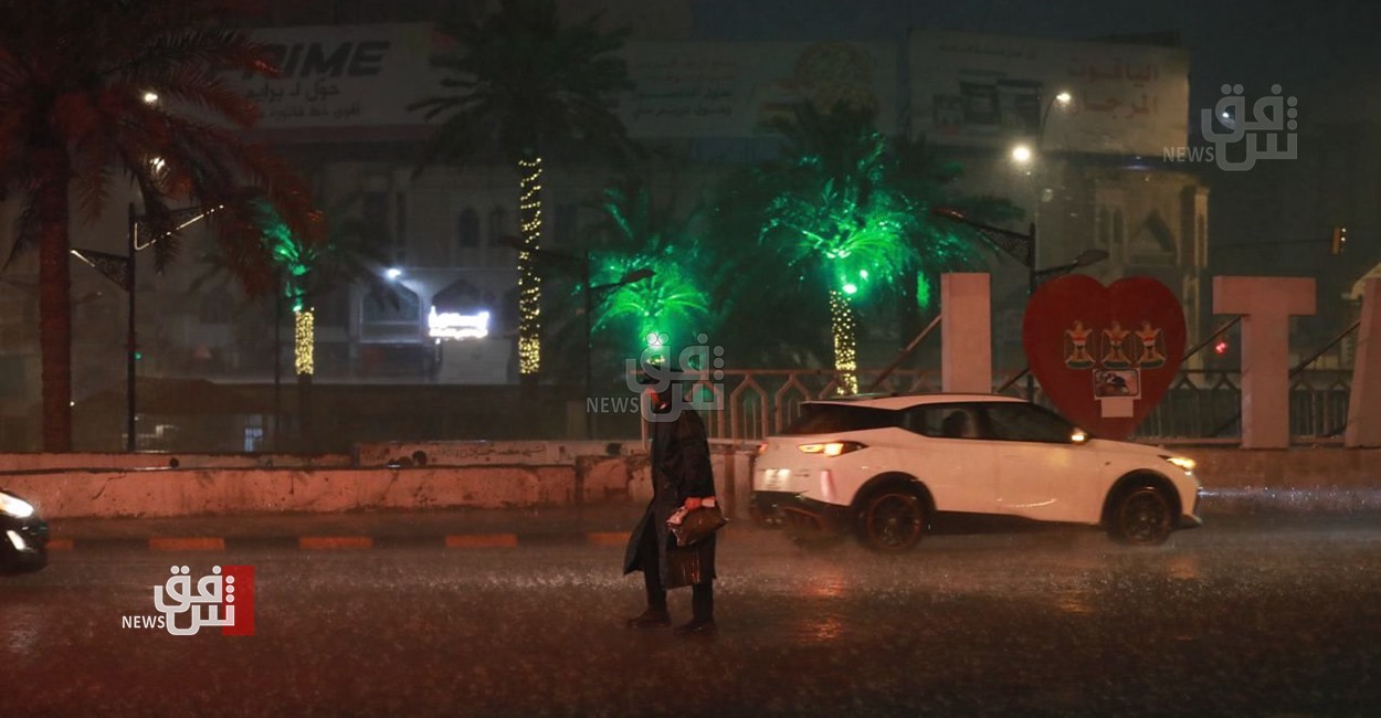 أجواء متطرفة تضرب بغداد: امطار غزيرة وحالوب ورياح شديدة (صور)