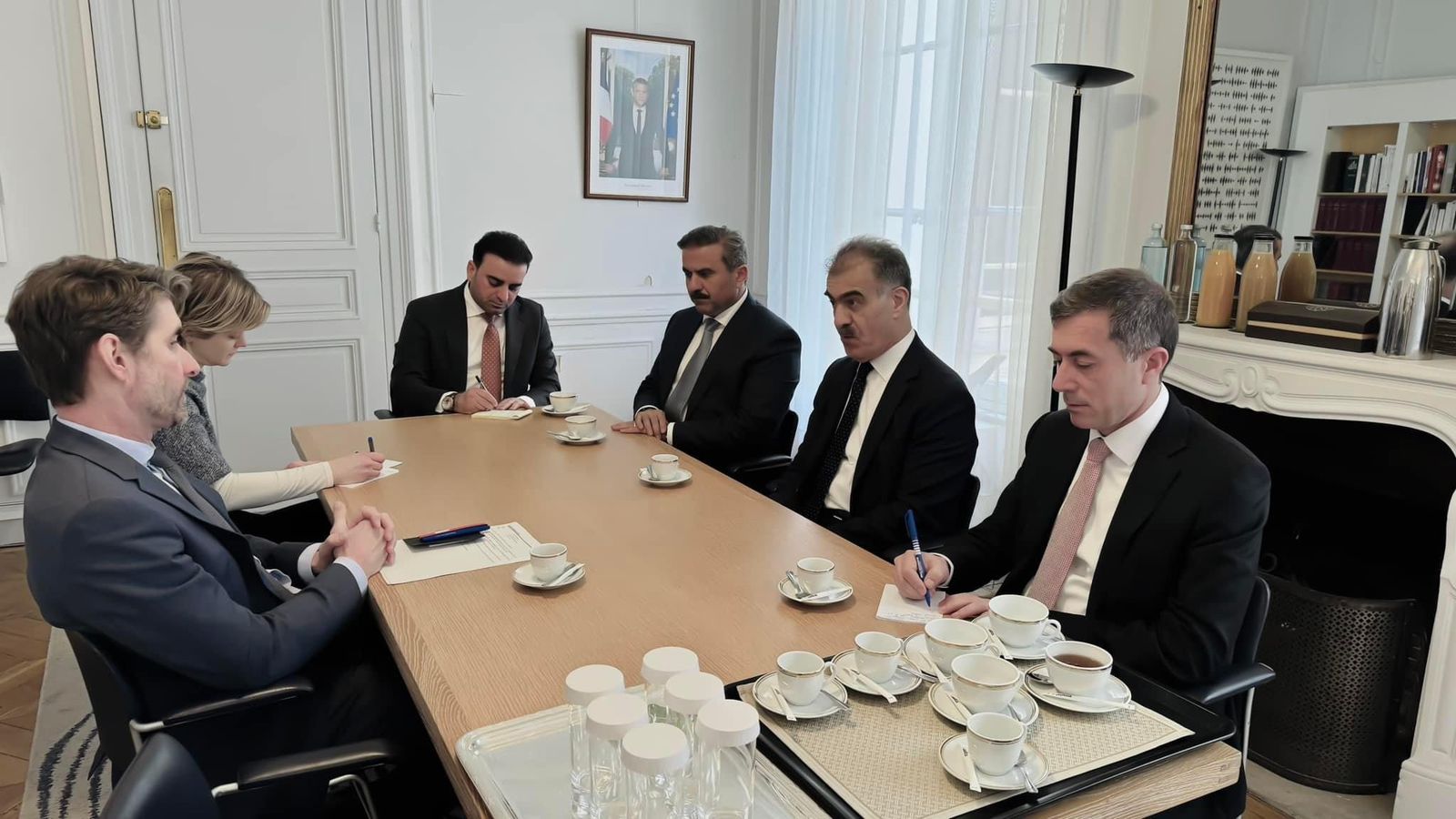 وفد استثماري كوردستاني في فرنسا واتفاق على تطوير العلاقات التجارية والاقتصادية