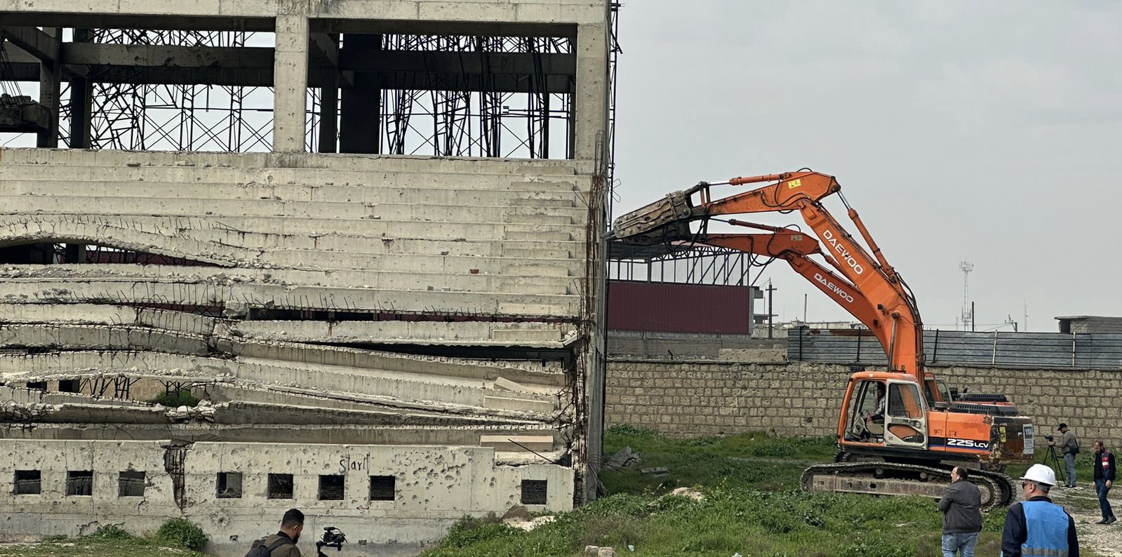 توضيح من نادي الموصل بشأن انهيار مدرج ملعبه: لا توجد إصابات