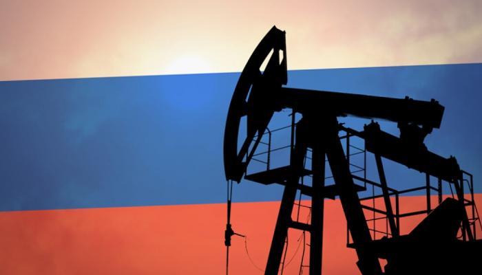 روسيا بصدد خفض إنتاج النفط في الربع الثاني من العام للتساوي مع دول "أوبك+"