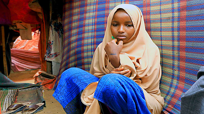 يعرض الفتيات لخطر "الزواج المبكر".. منظمة حقوقية قلقة من تعديل دستوري في الصومال