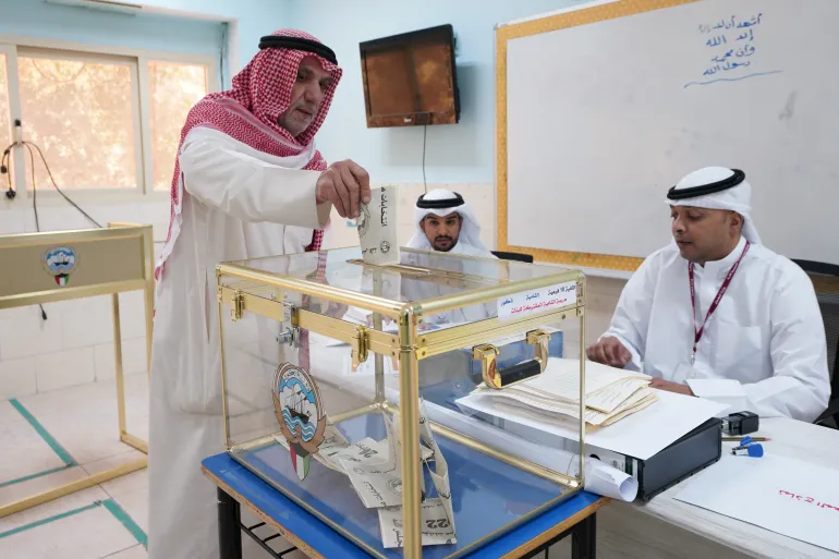 "الرابعة منذ 2020".. انطلاق أول انتخابات كويتية بعهد الأمير الجديد