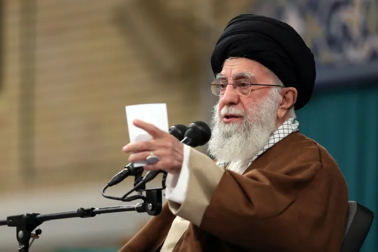 Khamenei post's in Hebrew: "Israel Will Regret It"