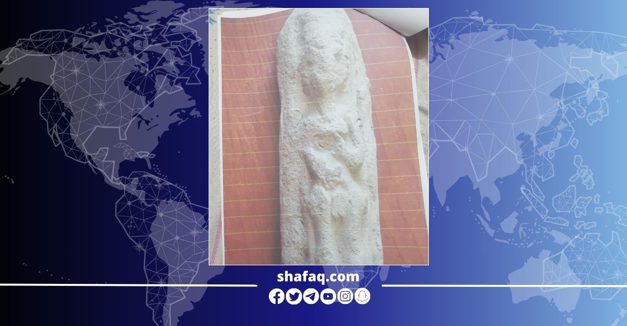 تمثال على شكل امرأة .. العثور على قطعة أثرية تعود للعصور القديمة جنوبي العراق