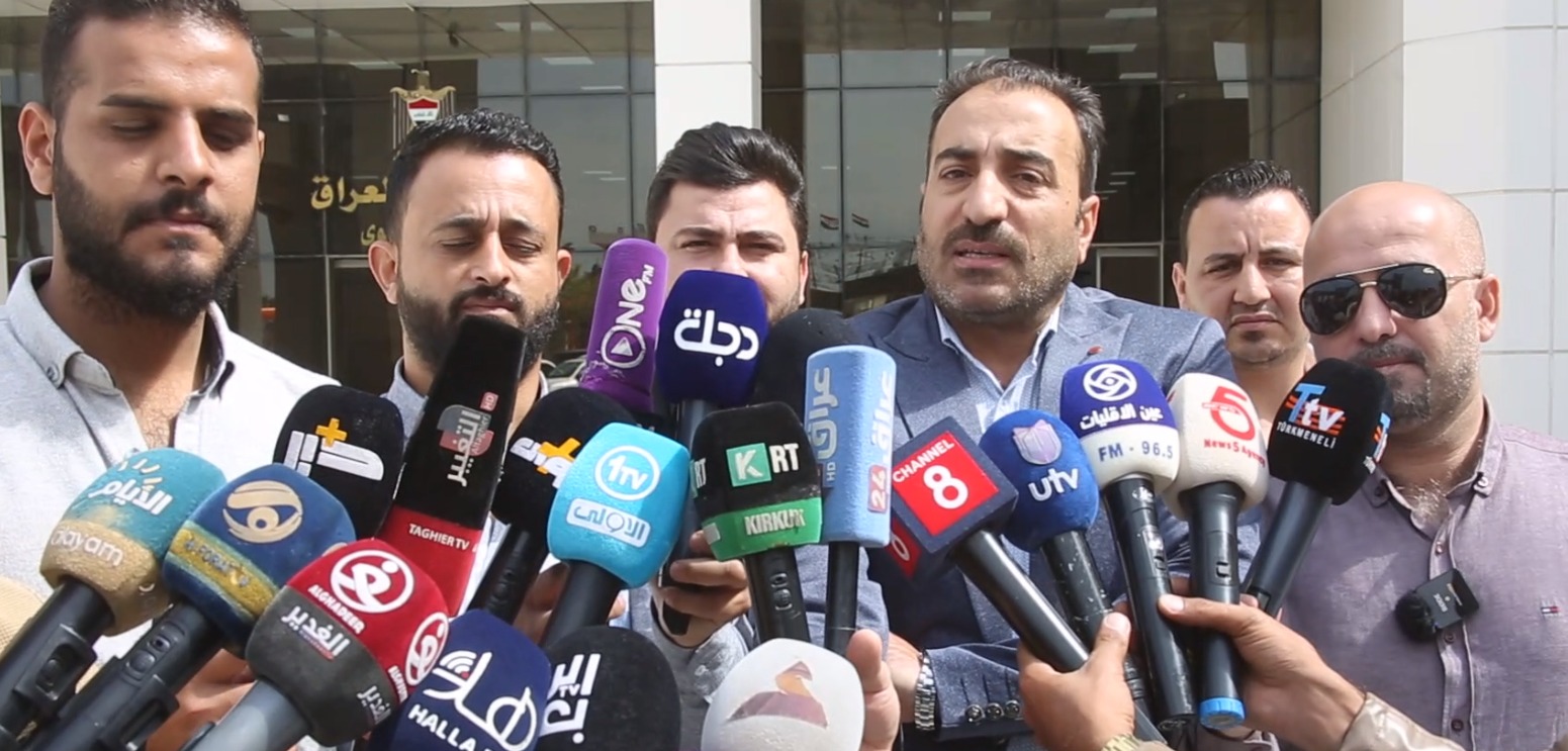صحفيو الموصل ممتعضون: مجلس نينوى يطردنا من تغطية جلساته بعد تقديمه دعوات رسمية لنا