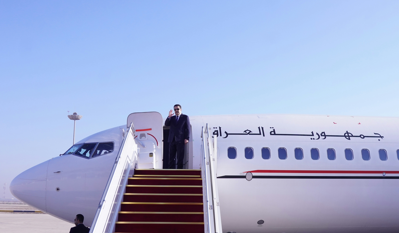 Iraqi PM embarks on official visit to Washington, D.C., first since assuming office