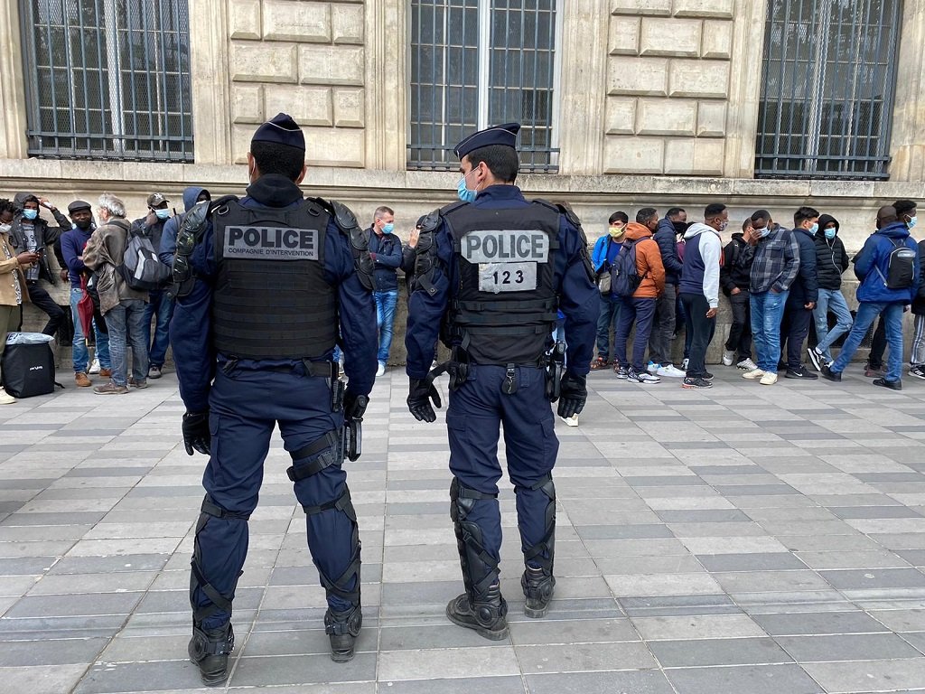 الداخلية الفرنسية تشدد إجراءاتها الأمنية حول المعابد والمدارس اليهودية