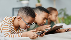 شركات تكنولوجية تعارض قوانين لحماية الأطفال من الإنترنت وولايات أميركية تتحرك