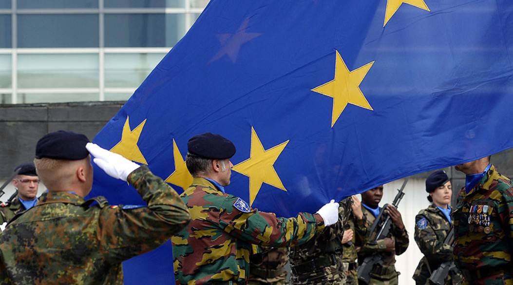 المفوضية الأوروبية تقترح الاستعداد للحرب بإعادة هيكلة قواتها المسلحة