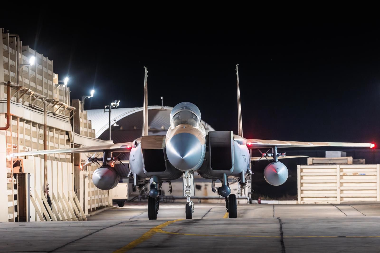 طائرات f-35 نفذت العملية.. تفاصيل جديدة عن ليلة الهجوم الإسرائيلي على إيران