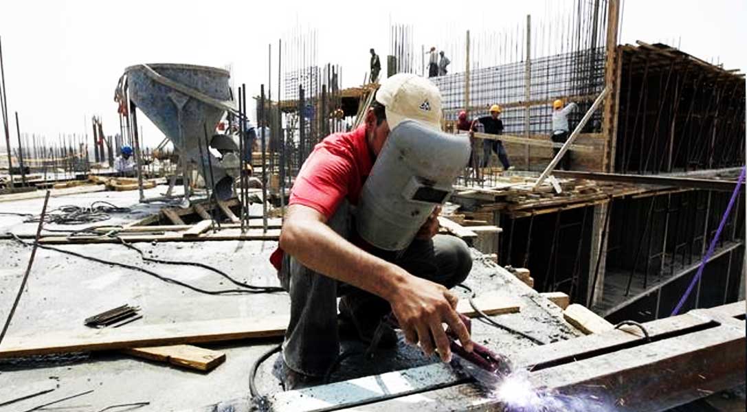 New Iraqi labor law will take effect in May: lawmaker