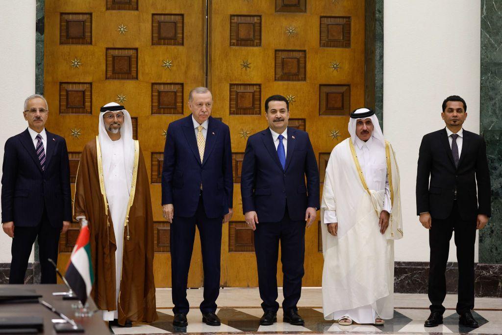 تركيا تعتزم عقد "قمة رباعية" تضم العراق بشأن مشروع "طريق التنمية"