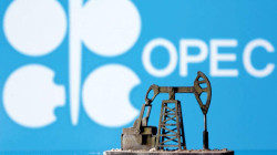 مصادر: أوبك+ قد تمدد تخفيضات النفط