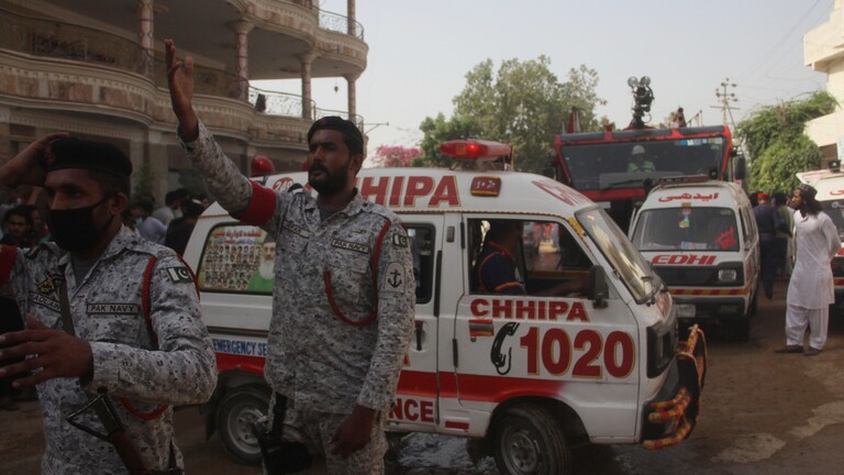 مصرع وإصابة 40 شخصاً على الأقل بحادث سير في باكستان