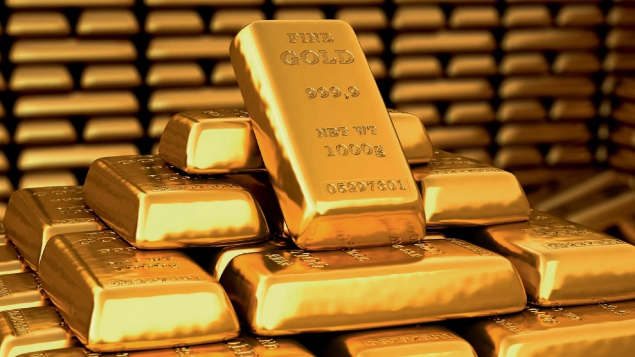 Five countries including Iraq own over  tons of gold