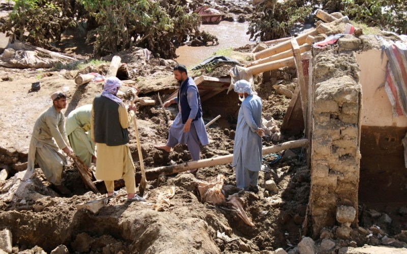فيضانات مدمرة تودي بحياة العشرات في أفغانستان