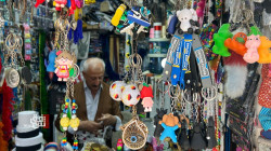 الأقدم في اربيل.. محل الحاج شيرزاد 57 عاما في بيع مستلزمات الخياطة (صور)