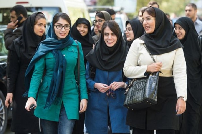 الذكاء الاصطناعي يضيق خناق الحجاب على الإيرانيات
