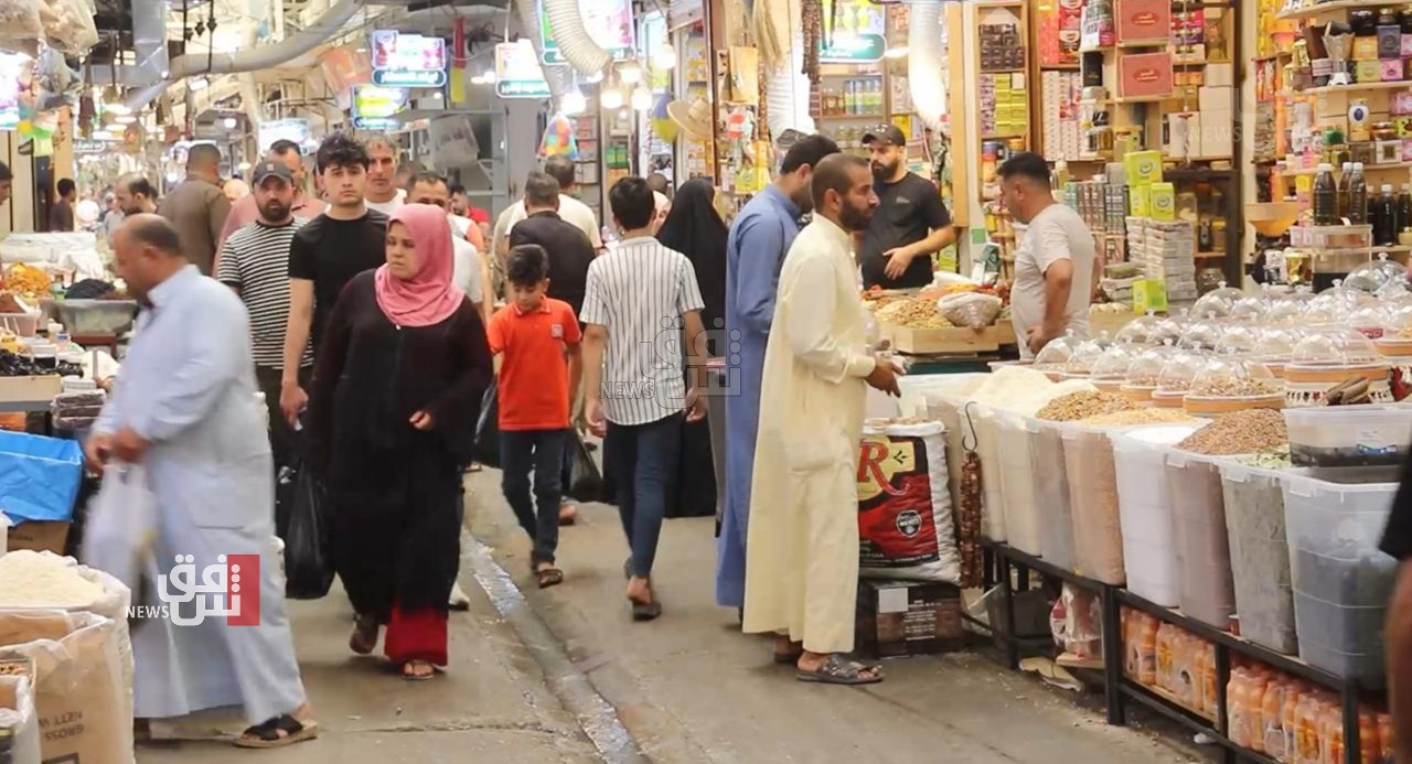 مع قرب العيد.. أسواق الموصل تنتعش والأهالي يحرصون على إعداد 