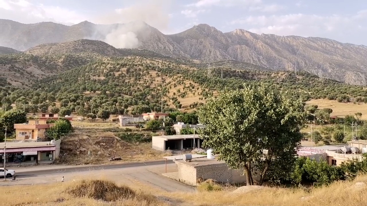Turkish airstrike sets 1.5 centuries-old trees ablaze in Duhok