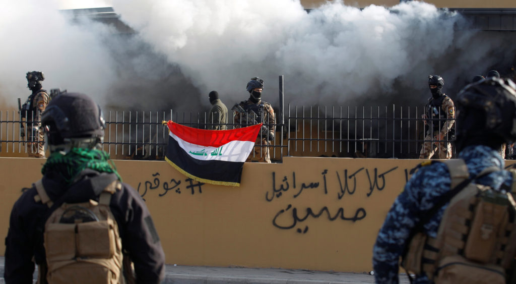 "المقاومة" تهدد ثلاثية العراق بـ"حرب أوسع" نصرة للبنان