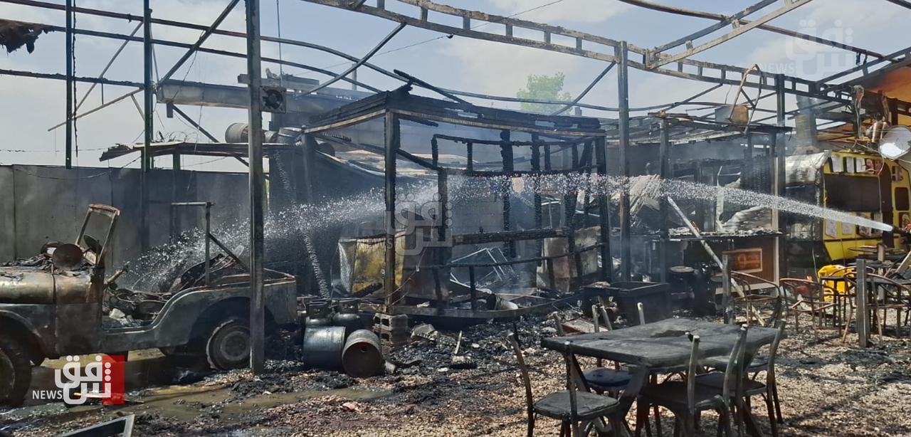 الدفاع المدني يخمد حريقاً اندلع بكازينو قرب مطار أربيل (صور)