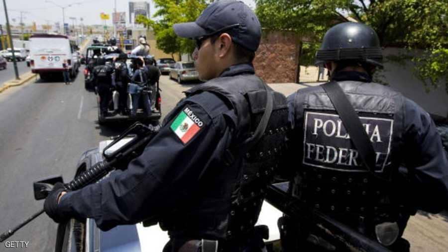 مقتل 19 شخصا بمواجهة مسلحة بين عصابتين للمخدرات في المكسيك