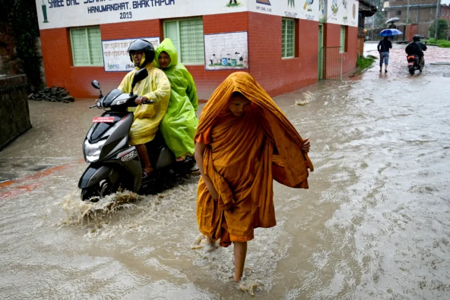 مصرع وفقدان 23 شخصاً بسبب الفيضانات في النيبال