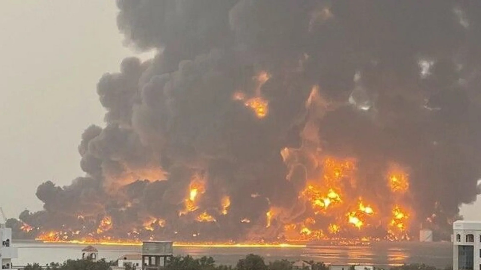 Israeli F-35 jets strike Yemeni oil facilities, following Houthi drone attack