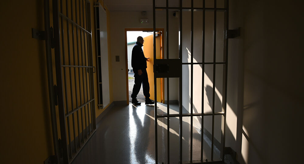 سجناء يُدانون مرتين على نفس القضية.. سجون العراق تكتظ بآلاف البشر وانتشار المخدرات والأمراض